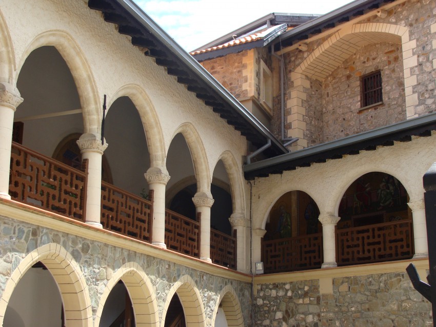 Монастырь Киккской иконы Божией Матери, Киккос (Никосия, Кипр). фасады