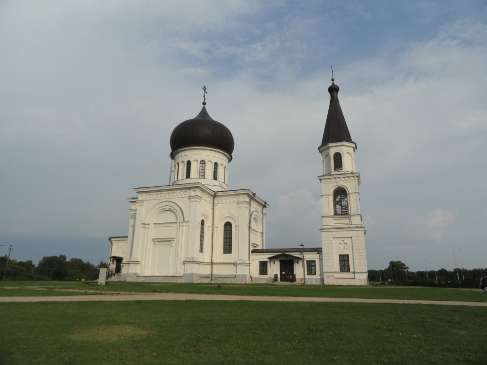 Вевис (Vievis). Церковь Успения Пресвятой Богородицы. фасады