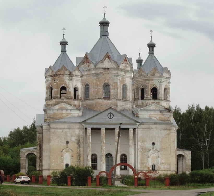Церковь Троицы Живоначальной, Кочкурово (Починковский район, Нижегородская область). фасады