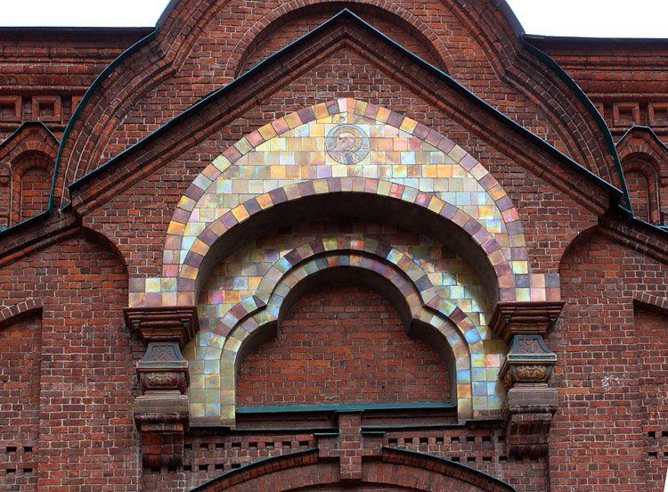 Церковь Казанской иконы Божией Матери, Вахитовский район (Казань, город, Республика Татарстан). архитектурные детали, Декор на боковых фасадах