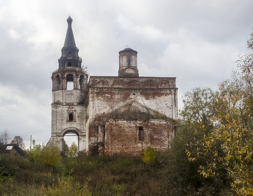 Церковь Успения Пресвятой Богородицы, Кириково (Лысковский район, Нижегородская область). фасады