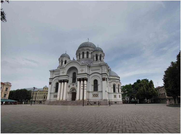 Собор Петра и Павла, Каунас (Каунасский уезд, Литва). общий вид в ландшафте