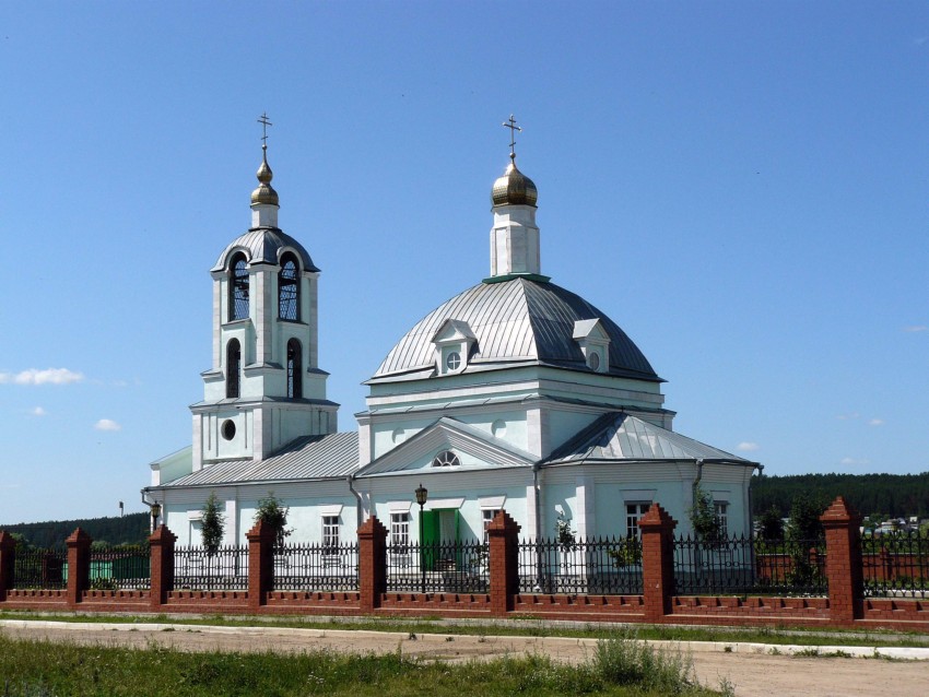 Церковь Троицы Живоначальной, Большая Шильна (Тукаевский район, Республика Татарстан). фасады