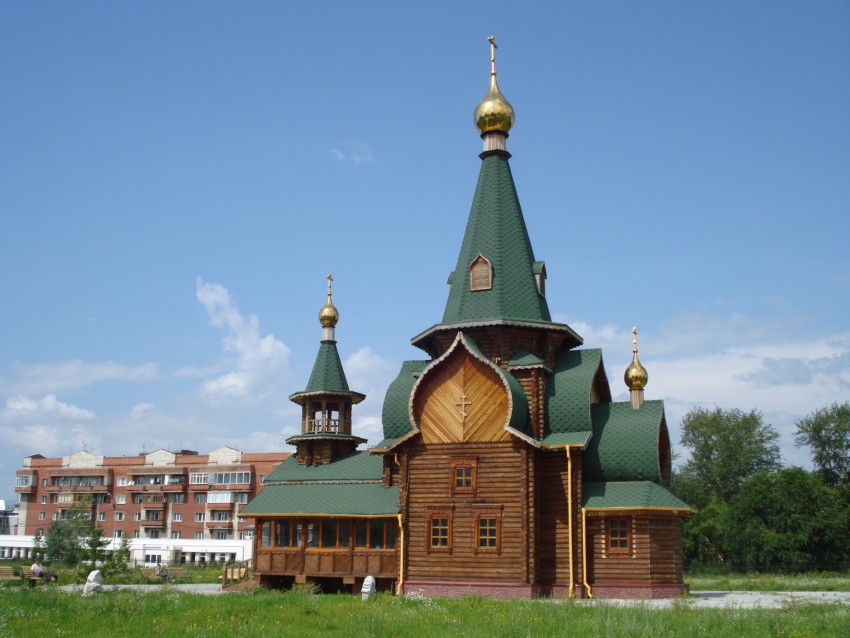 Омск. Церковь Всех Святых в Казачьем сквере. фасады