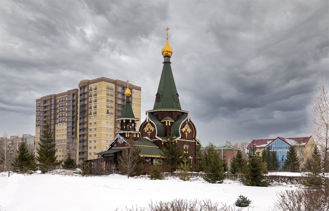 Омск. Церковь Всех Святых в Казачьем сквере. фасады