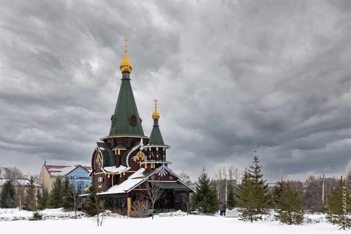 Омск. Церковь Всех Святых в Казачьем сквере. фасады