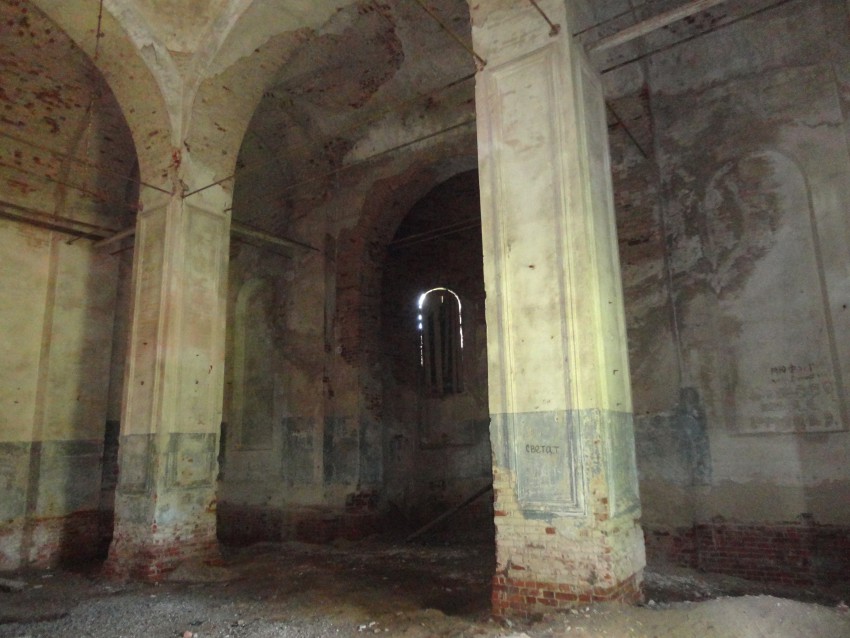 Церковь Михаила Архангела, Сквозники (Краснобаковский район, Нижегородская область). интерьер и убранство