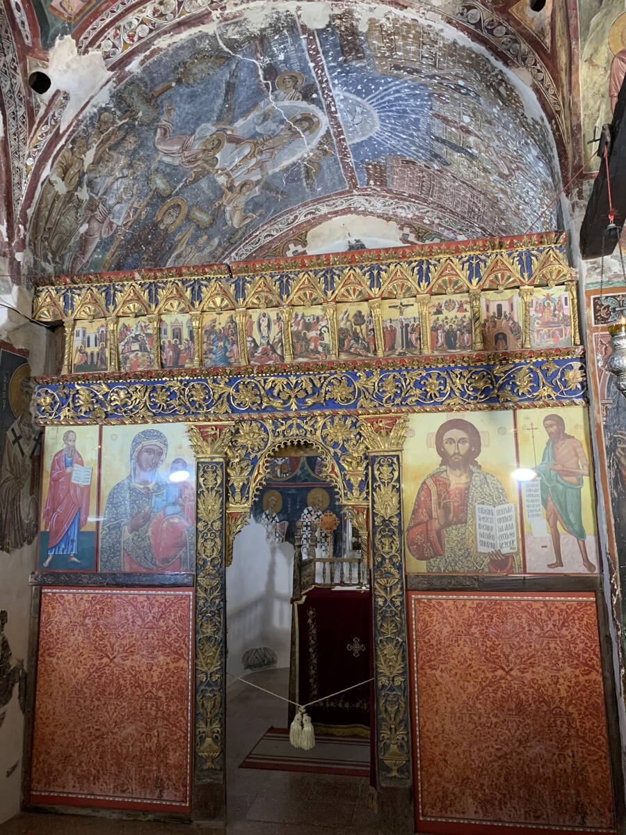 Церковь Николая Чудотворца под крышей, Какопетрия (Никосия, Кипр). интерьер и убранство, Иконостас храма