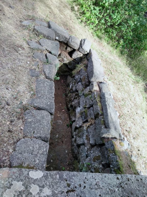 Валаамские острова. Спасо-Преображенский Валаамский монастырь. Скит Александра Свирского. архитектурные детали, могила, которую вырыл для себя Александр Свирский