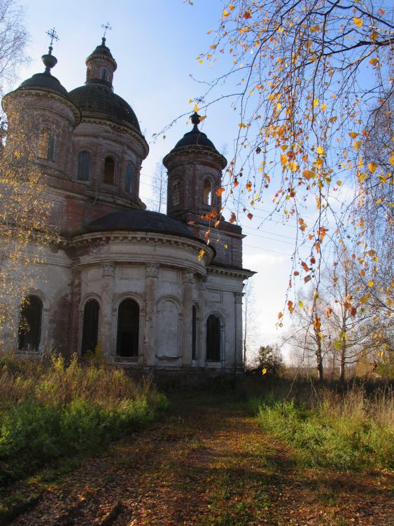 Ухтым. Церковь Покрова Пресвятой Богородицы. фасады