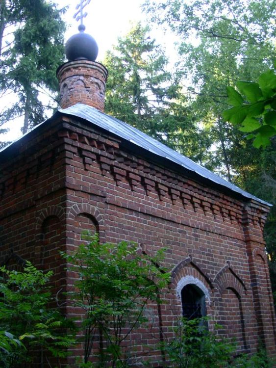 Часовня Успения Пресвятой Богородицы, Чериково (Жуковский район, Калужская область). фасады, вид с юга