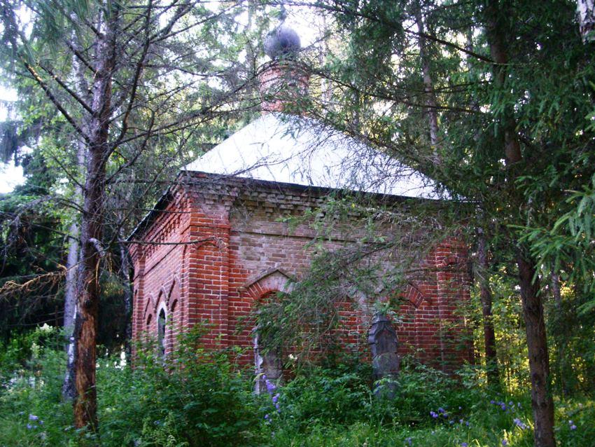 Часовня Успения Пресвятой Богородицы, Чериково (Жуковский район, Калужская область). фасады, вид с востока