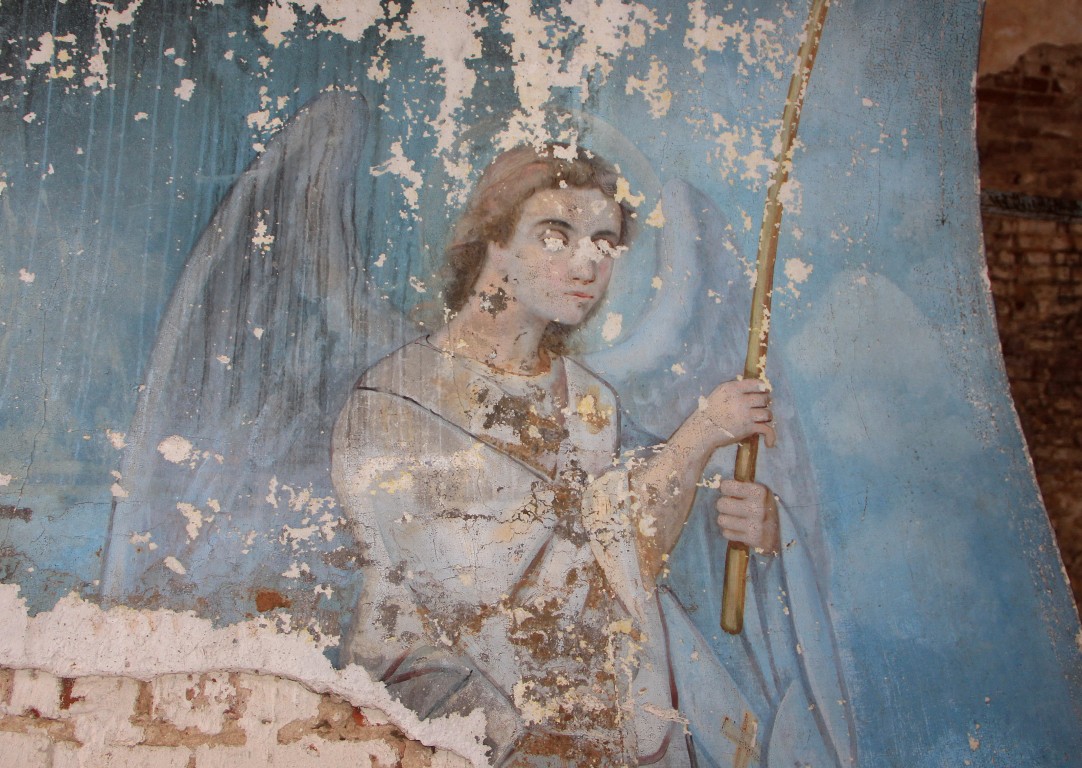 Церковь Рождества Христова, Красное (Лебяжский район, Кировская область). интерьер и убранство, Остатки росписи в простенке царских врат