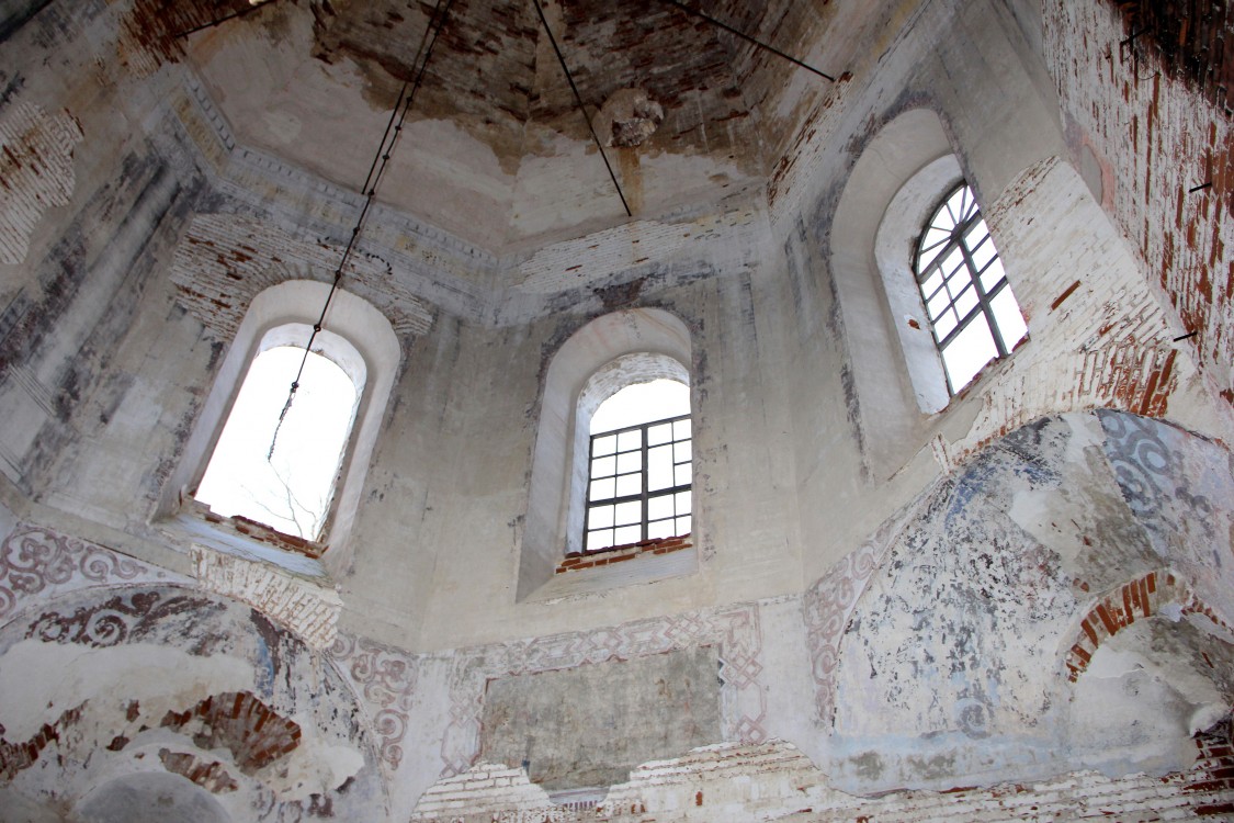 Церковь Рождества Христова, Красное (Лебяжский район, Кировская область). интерьер и убранство
