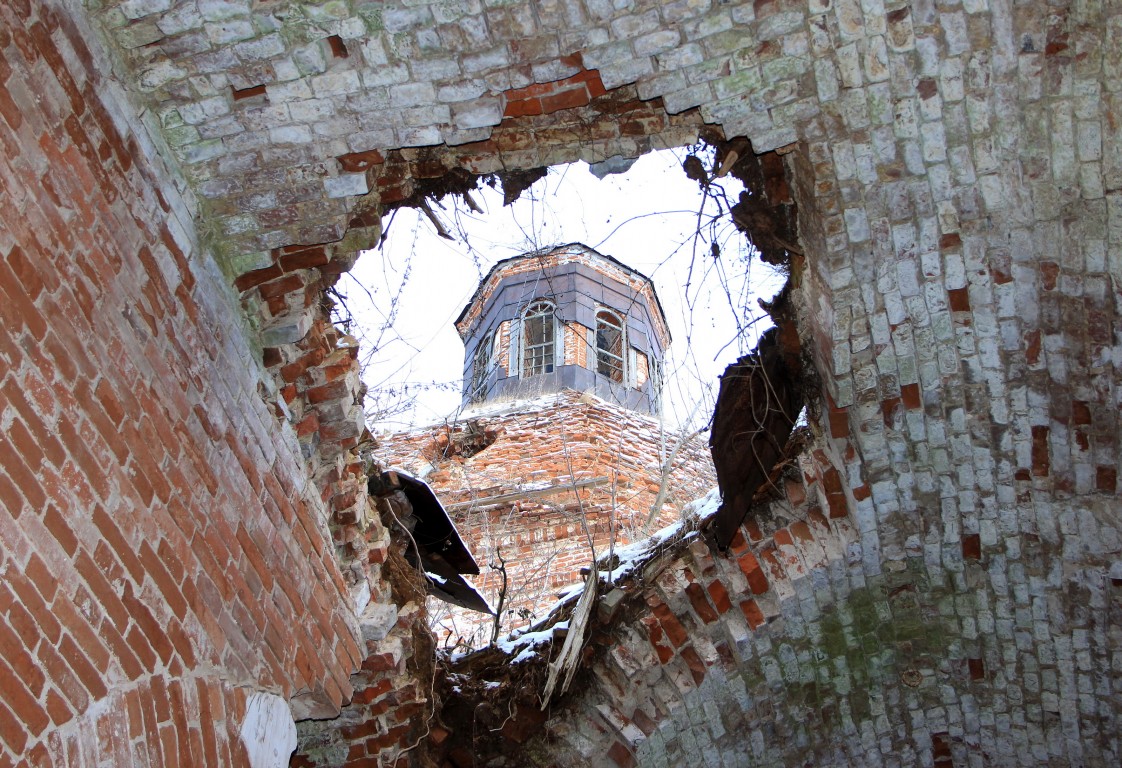 Церковь Рождества Христова, Красное (Лебяжский район, Кировская область). интерьер и убранство