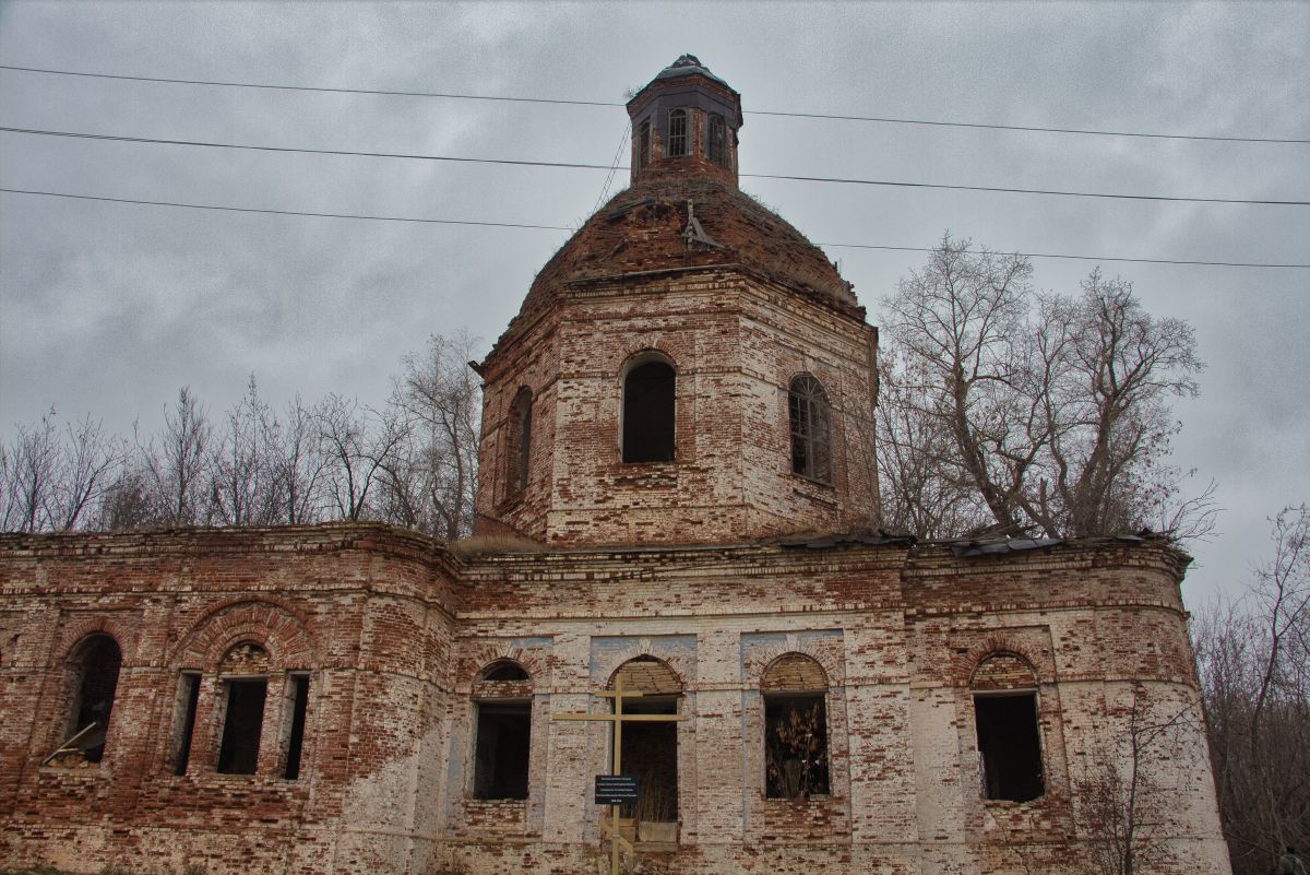 Церковь Рождества Христова, Красное (Лебяжский район, Кировская область). фасады