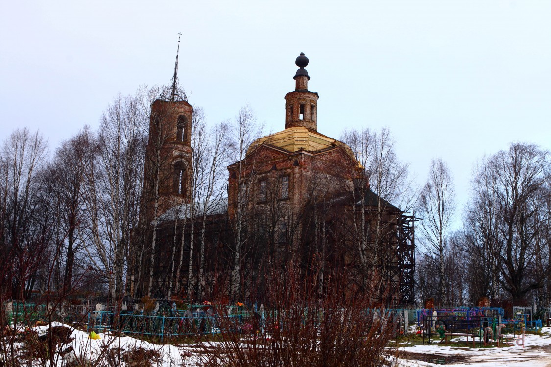 Удима. Церковь Василия Великого. фасады