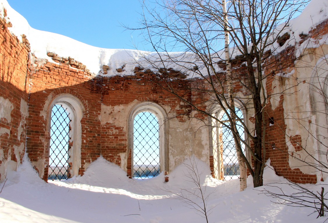 Церковь Михаила Архангела, Михайловка (Загоскино), урочище (Нагорский район, Кировская область). интерьер и убранство, Алтарная часть.