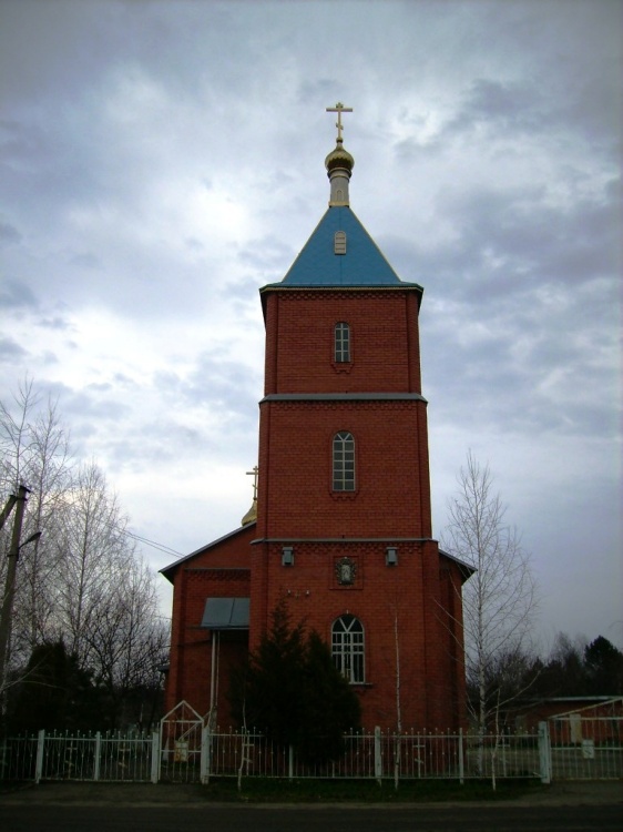 Церковь Смоленской иконы Божией Матери, Кореновск (Кореновский район, Краснодарский край). общий вид в ландшафте, Вид  с  запада