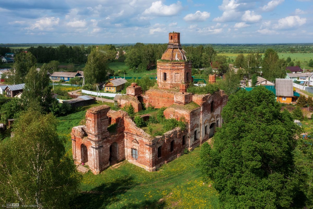 Вятское. Церковь Успения Пресвятой Богородицы. фасады