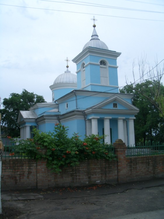 Церковь Рождества Пресвятой Богородицы, Никополь (Никопольский район, Украина, Днепропетровская область). общий вид в ландшафте