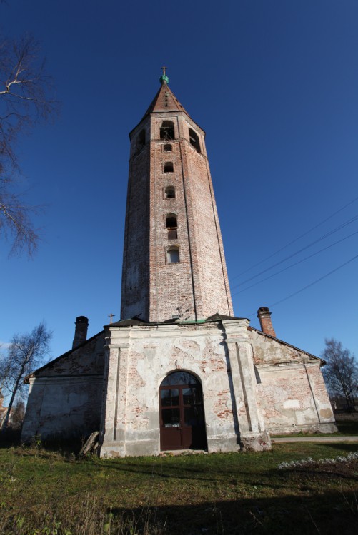 Церковь Воскресения Христова, Вятское (Некрасовский район, Ярославская область). архитектурные детали