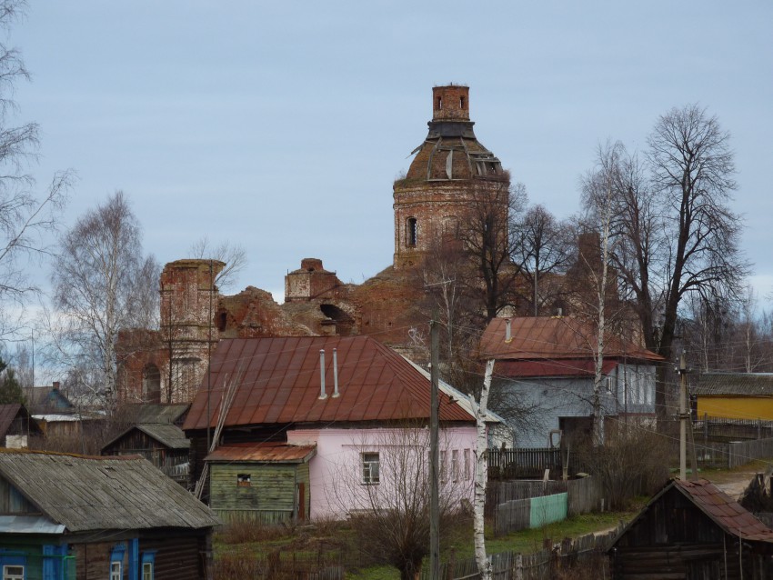 Церковь Успения Пресвятой Богородицы, Вятское (Некрасовский район, Ярославская область). фасады