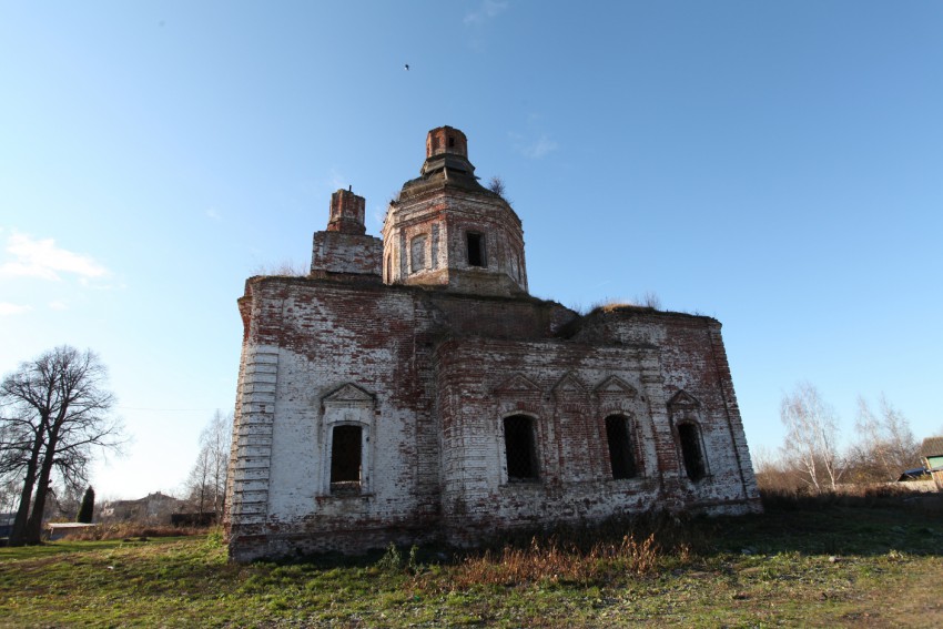 Церковь Успения Пресвятой Богородицы, Вятское (Некрасовский район, Ярославская область). фасады