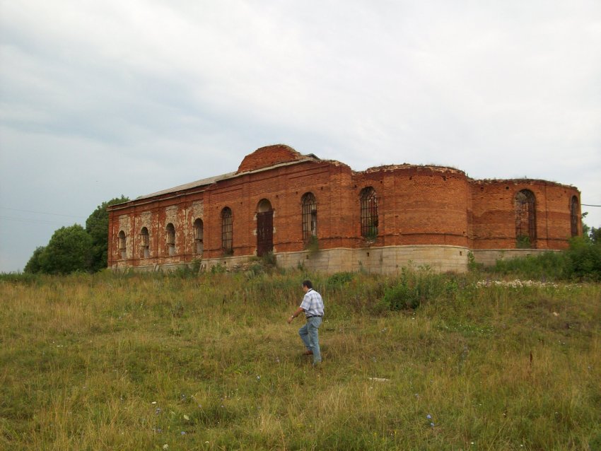 Церковь Успения Пресвятой Богородицы, Пол-Успенье (Краснозоренский район, Орловская область). фасады