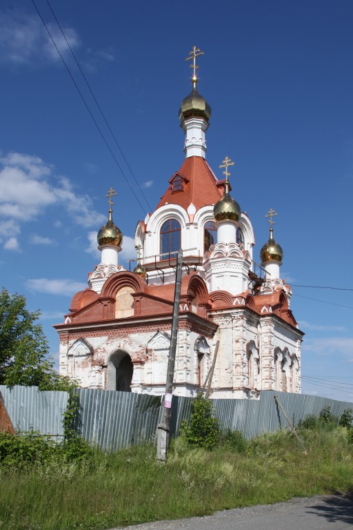 Церковь Успения Пресвятой Богородицы, Верхняя Сысерть (Сысертский район (Сысертский ГО и Арамильский ГО), Свердловская область). фасады, Вид с юго-запада