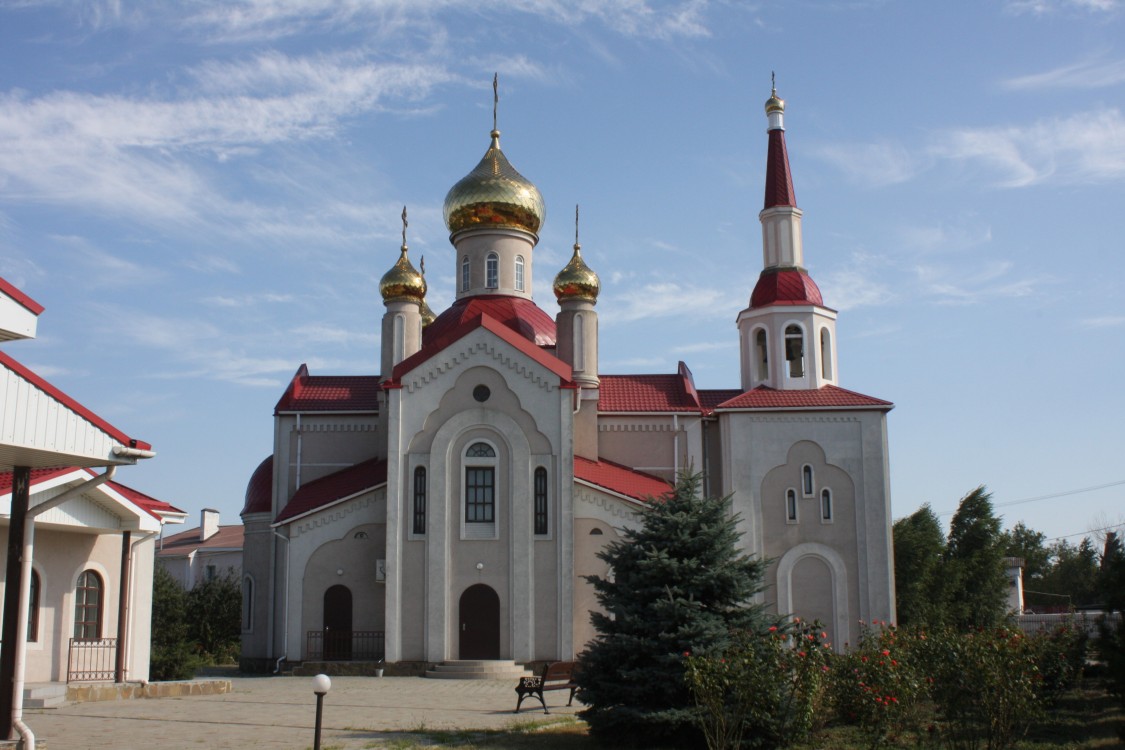 Церковь Новомучеников и исповедников Церкви Русской, Юровка (Анапа, город, Краснодарский край). фасады