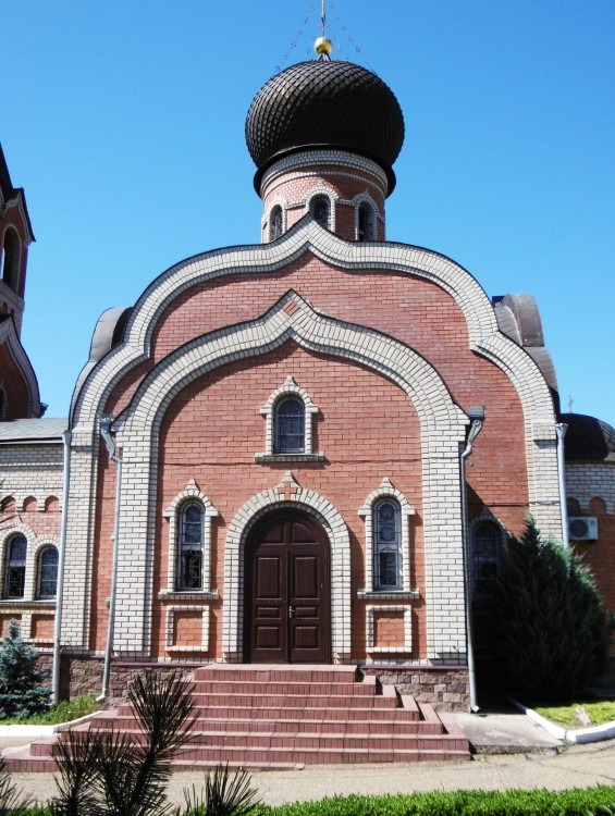 Темрюк. Церковь Михаила Архангела. фасады, Южный фасад основного объема храма
