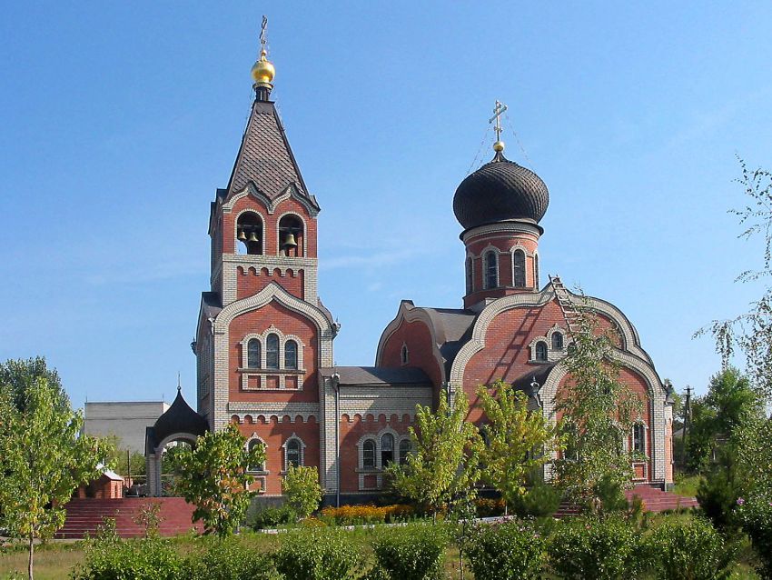 Темрюк. Церковь Михаила Архангела. фасады