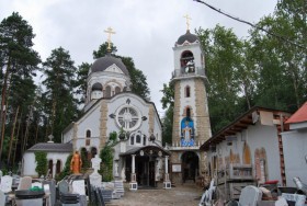 Екатеринбург. Церковь Марка Киево-Печерского на Архиерейском подворье на Широкореченском кладбище