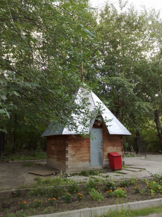 Церковь Стефана Пермского, Екатеринбург (Екатеринбург (МО город Екатеринбург), Свердловская область). дополнительная информация, Святой источник