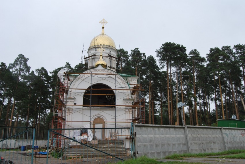 Церковь Иоанна Воина, Новоберёзовский (Берёзовский (Берёзовский ГО), Свердловская область). общий вид в ландшафте