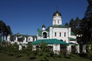 Церковь Иоанна Воина, Общий вид с юга<br>, Новоберёзовский, Берёзовский (Берёзовский ГО), Свердловская область