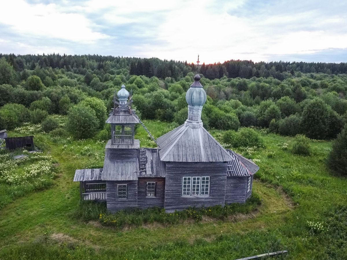 Церковь Димитрия Солунского, Корбала (Шенкурский район, Архангельская область). фасады