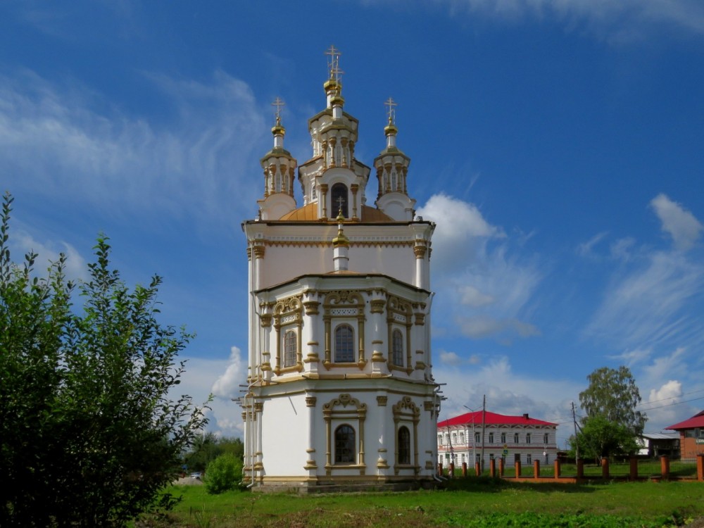 Церковь Введения во храм Пресвятой Богородицы, Карпинск (Карпинск (ГО Карпинск и Волчанский ГО), Свердловская область). фасады