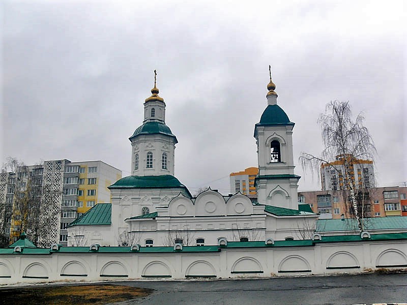 Саранск. Церковь Троицы Живоначальной. фасады