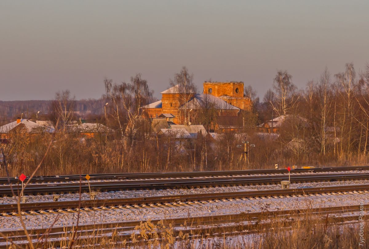 Суворов. Церковь Покрова Пресвятой Богородицы. общий вид в ландшафте, Вид с юга