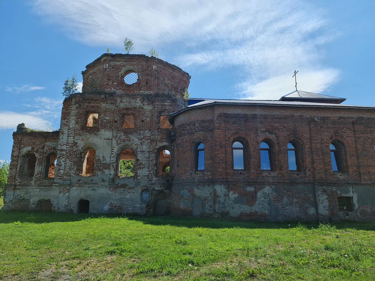 Церковь Покрова Пресвятой Богородицы, Суворов (Суворовский район, Тульская область). фасады