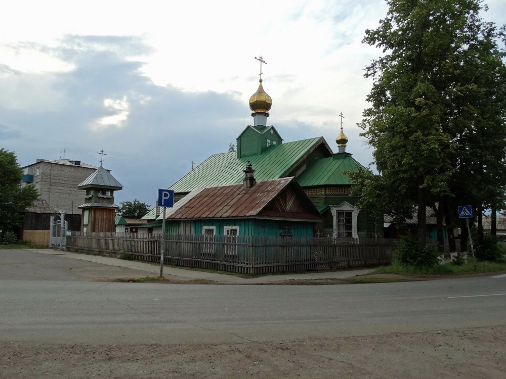 Церковь Успения Пресвятой Богородицы, Камбарка (Камбарский район, Республика Удмуртия). фасады