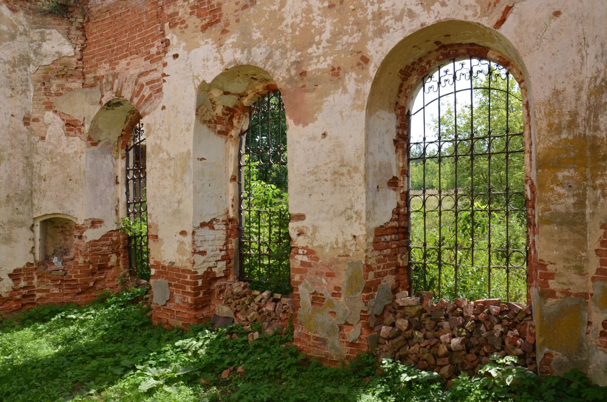 Церковь Казанской иконы Божией Матери, Кислино (Мценский район и г. Мценск, Орловская область). интерьер и убранство, Южная стена трапезной