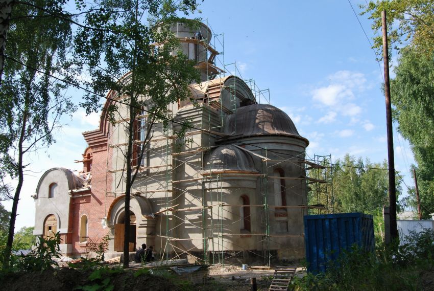 Церковь Николая Чудотворца, Среднеуральск (Верхняя Пышма (ГО Верхняя Пышма и ГО Среднеуральск), Свердловская область). документальные фотографии, Строящаяся каменная церковь