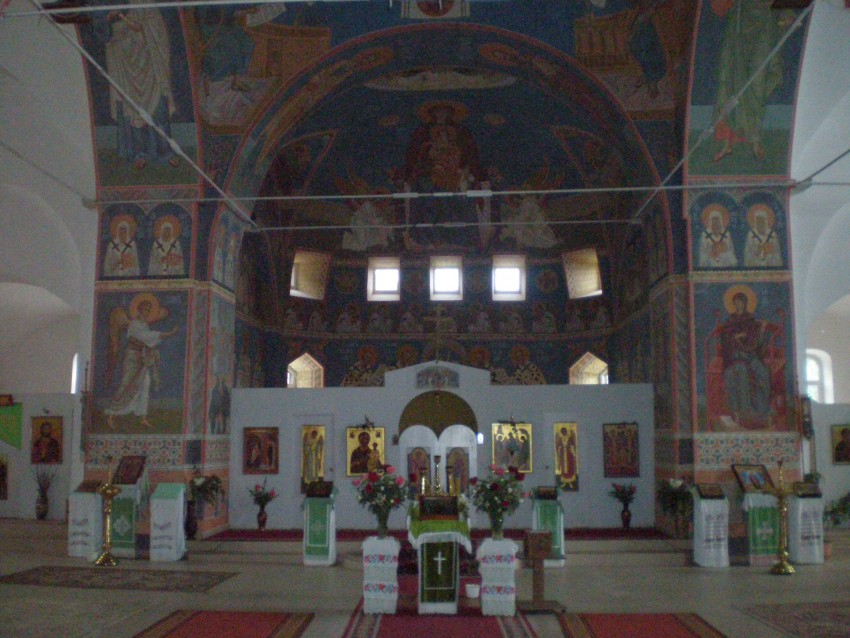 Церковь Михаила Архангела (новая), Алупка (Ялта, город, Республика Крым). интерьер и убранство