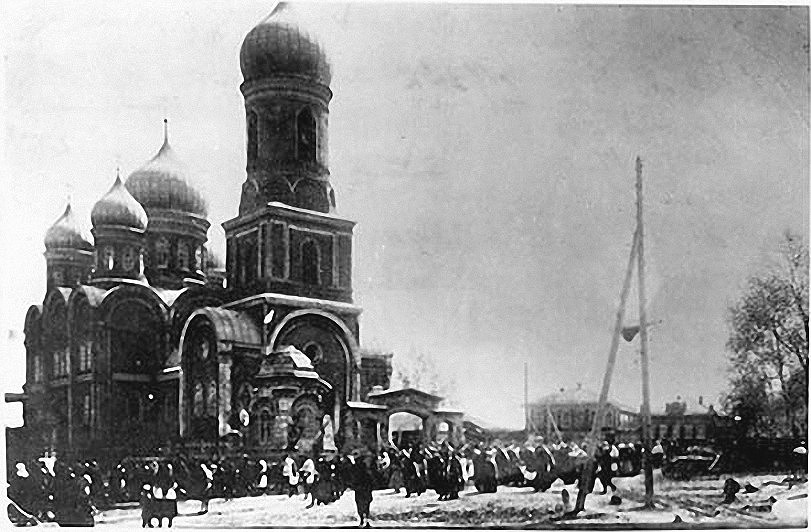 Церковь Рождества Христова, Юрюзань (Катав-Ивановский район, Челябинская область). архивная фотография, Старинное фото. Источник: nailizakon.com/fotogalereya/city28_yu/yuryuzan/yuryuzan.html