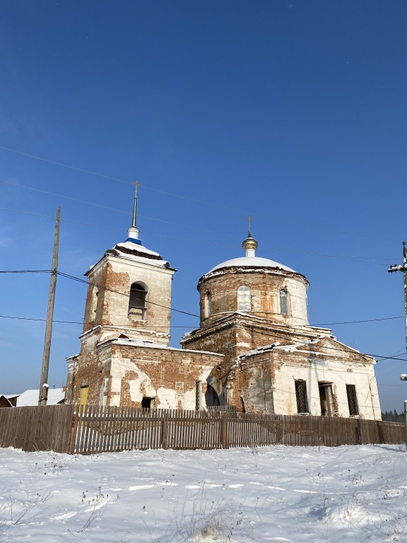 Церковь Николая Чудотворца, Большой Кемчуг (Козульский район, Красноярский край). документальные фотографии, крыша, купол, кресты