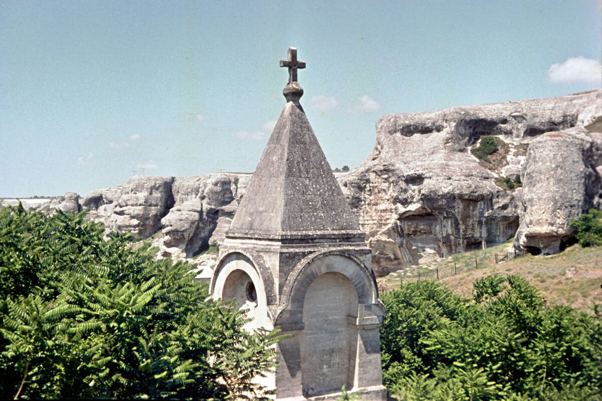 Часовня Михаила Архангела, Бахчисарай (Бахчисарайский район, Республика Крым). фасады, Скан слайда из домашнего архива. Снято в семидесятые годы.