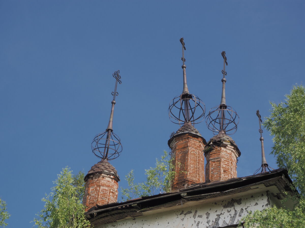 Церковь Троицы Живоначальной, Мальгино (Парфеньевский район, Костромская область). архитектурные детали